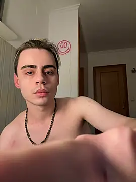 Snapshot of YourFavouriteTwink chatting on February 15, 2026, 10:39 pm YourFavouriteTwink online show from February 15, 2026, 10:39 pm