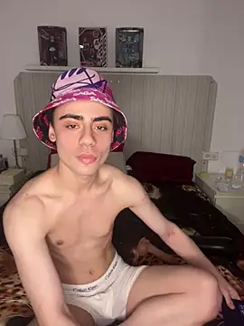 Snapshot of YourFavouriteTwink chatting on February 25, 2026, 10:30 pm YourFavouriteTwink online show from February 25, 2026, 10:30 pm