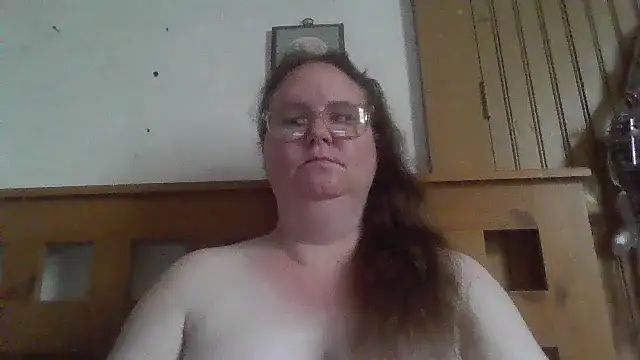 naughty queen1 online show from May 6, 2026, 7:52 pm