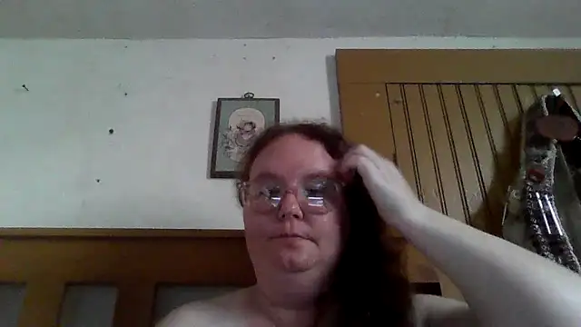 naughty queen1 online show from June 25, 2026, 8:46 pm
