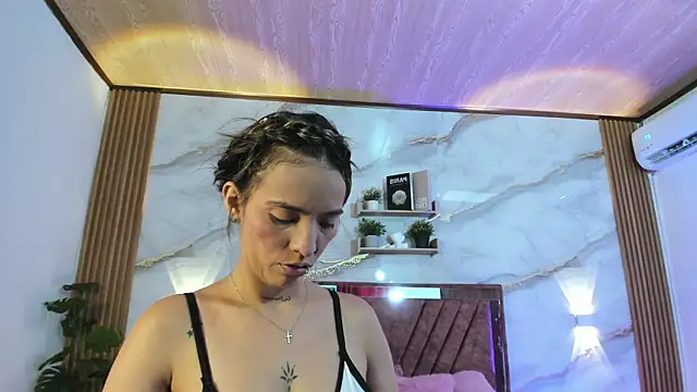 your whore Salome online show from March 20, 2026, 6:13 pm