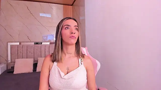 your whore Salome online show from March 26, 2026, 6:35 pm