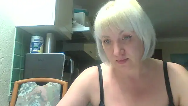 Snapshot of Alena1107 chatting on March 2, 2026, 9:54 pm Alena1107 online show from March 2, 2026, 9:54 pm