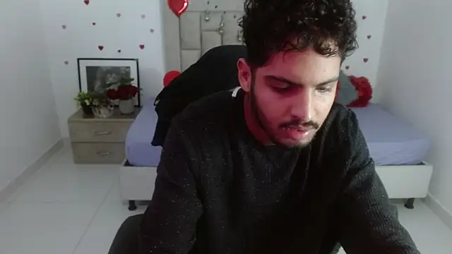 mister fox723 online show from February 22, 2026, 5:19 am