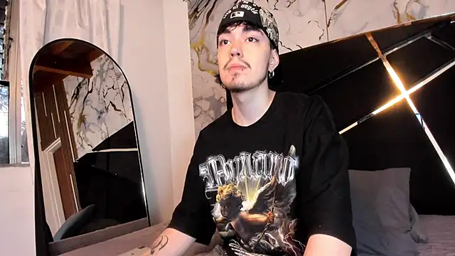 Couple In Heat online show from April 11, 2026, 7:51 pm