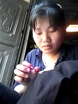 Snapshot of Baby_flower_1 chatting on February 17, 2026, 6:54 am Baby flower 1 online show from February 17, 2026, 6:54 am