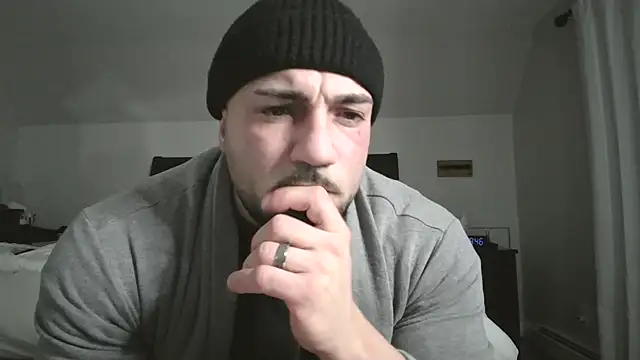 Snapshot of bigdickthicktits chatting on March 2, 2026, 2:47 am bigdickthicktits online show from March 2, 2026, 2:47 am