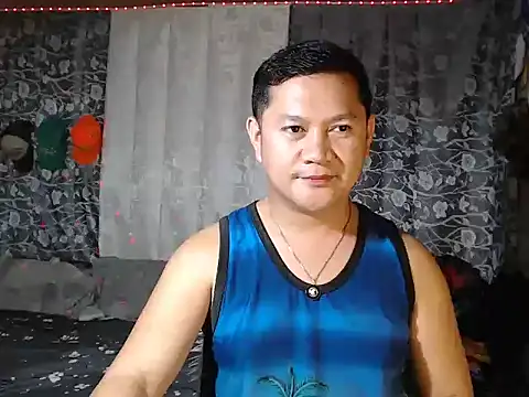 Snapshot of adorableasianboy69 chatting on February 20, 2026, 10:05 am adorableasianboy69 online show from February 20, 2026, 10:05 am