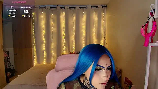 maliciaXpoison online show from March 24, 2026, 11:10 pm