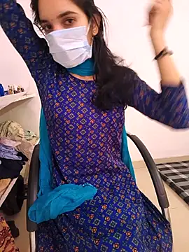 tanzum khan3202 online show from April 3, 2026, 6:33 am