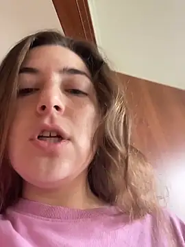 Snapshot of kate_nicepops999114 chatting on February 16, 2026, 8:43 am kate nicepops999114 online show from February 16, 2026, 8:43 am