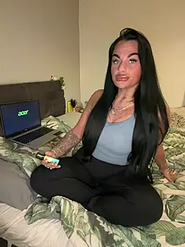 Darkfantisyx online show from February 24, 2026, 6:06 pm