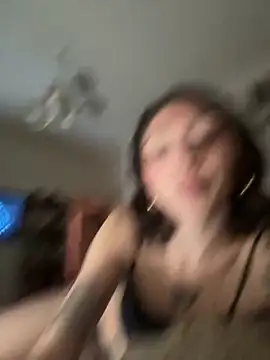 Snapshot of FrutillitaXX chatting on February 26, 2026, 6:12 am FrutillitaXX online show from February 26, 2026, 6:12 am