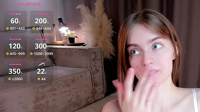 Rosa Munoz online show from March 28, 2026, 2:16 pm