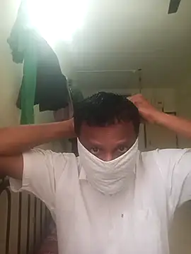 hunk man online show from February 21, 2026, 12:17 pm