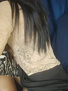 TRANSY WITH GIRL online show from March 29, 2026, 1:44 pm