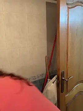 Sandragll online show from April 20, 2026, 11:28 pm