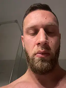 Snapshot of Tiziano94 chatting on February 21, 2026, 12:39 pm Tiziano94 online show from February 21, 2026, 12:39 pm