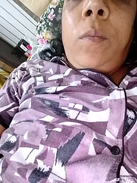 Snapshot of Spicy_Chandini chatting on February 28, 2026, 11:33 am Spicy Chandini online show from February 28, 2026, 11:33 am