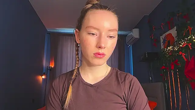 Snapshot of Anna_Kare chatting on March 2, 2026, 10:11 am Anna Kare online show from March 2, 2026, 10:11 am