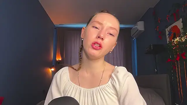 Snapshot of Anna_Kare chatting on March 6, 2026, 1:29 pm Anna Kare online show from March 6, 2026, 1:29 pm