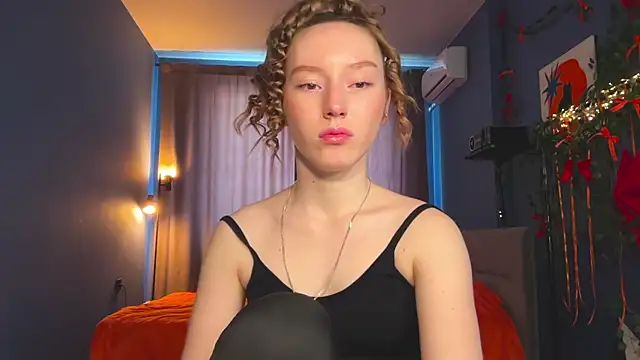 Snapshot of Anna_Kare chatting on April 2, 2026, 10:46 am Anna Kare online show from April 2, 2026, 10:46 am