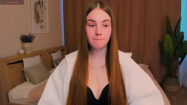 Maddy Wood  online show from February 18, 2026, 8:54 am