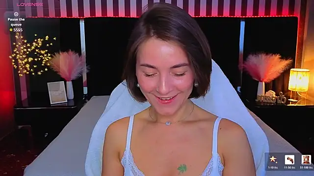 GracefulMichelle online show from June 1, 2026, 7:48 pm
