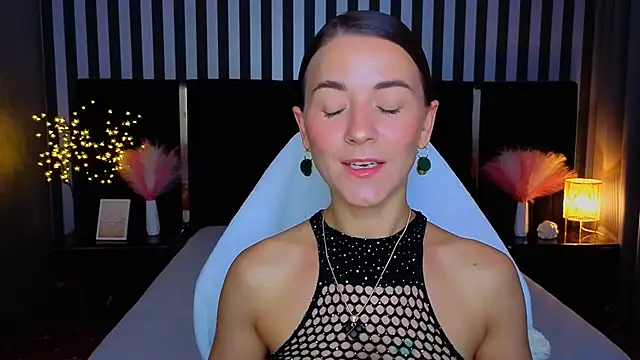 GracefulMichelle online show from June 22, 2026, 7:11 pm
