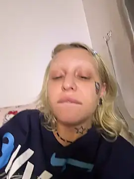 Snapshot of urlittlebaby666 chatting on February 22, 2026, 4:02 am urlittlebaby666 online show from February 22, 2026, 4:02 am