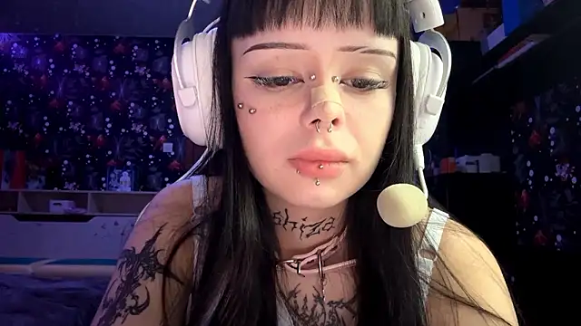 Snapshot of Luna_Sohotti chatting on February 26, 2026, 3:11 pm Luna Sohotti online show from February 26, 2026, 3:11 pm