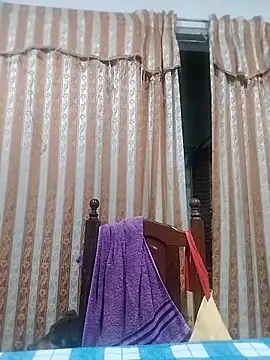 Snapshot of Lucia_queen chatting on March 17, 2026, 4:06 am Lucia queen online show from March 17, 2026, 4:06 am