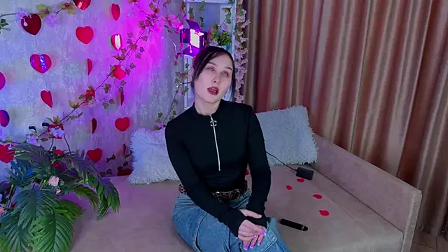 ThoraHaring online show from February 23, 2026, 4:43 am