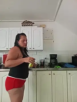 Mishell Perez online show from February 21, 2026, 7:15 pm