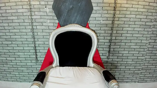 hillary bigbutt online show from July 6, 2026, 3:03 pm