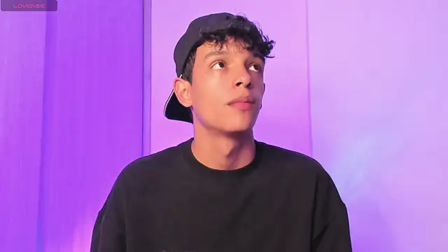 Maxfrost1 online show from March 1, 2026, 10:12 pm