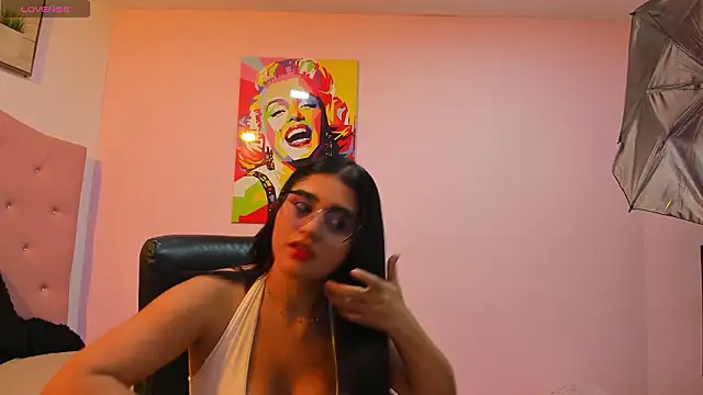 mila quin online show from February 26, 2026, 7:24 pm