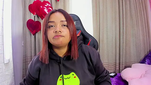 Sienna Lux01 online show from February 22, 2026, 2:04 pm