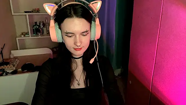 Snapshot of MabelDefina chatting on May 14, 2026, 5:03 am MabelDefina online show from May 14, 2026, 5:03 am