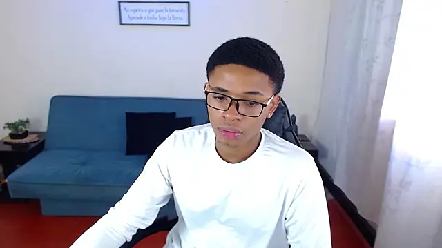 Snapshot of liiam3 chatting on February 18, 2026, 9:55 pm liiam3 online show from February 18, 2026, 9:55 pm