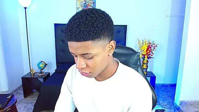 liiam3 online show from April 17, 2026, 9:18 pm