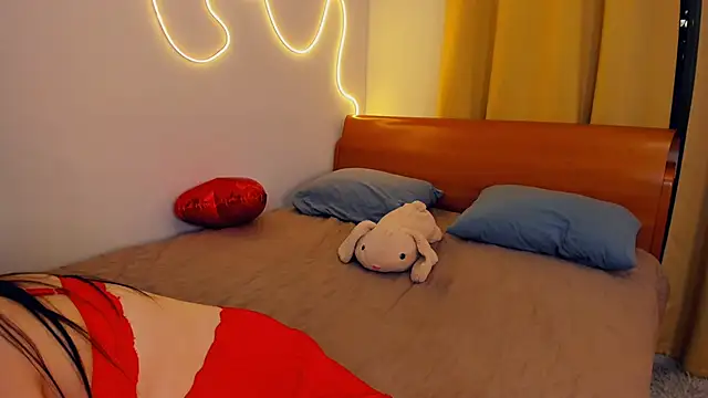 LeilaErcolani online show from March 8, 2026, 7:17 pm