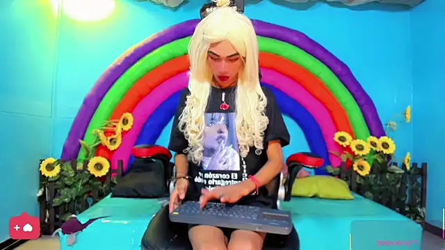 suzume Mendez online show from April 7, 2026, 11:10 am