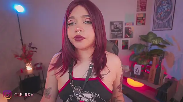 violette clerk1  online show from March 18, 2026, 8:01 pm