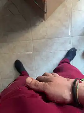 D4n13l47 online show from April 9, 2026, 3:28 pm