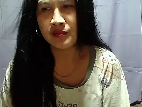 Snapshot of Sh1nbae22 chatting on May 26, 2026, 2:02 pm Sh1nbae22 online show from May 26, 2026, 2:02 pm