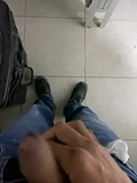 Snapshot of Elmanc chatting on February 28, 2026, 2:12 am Elmanc online show from February 28, 2026, 2:12 am