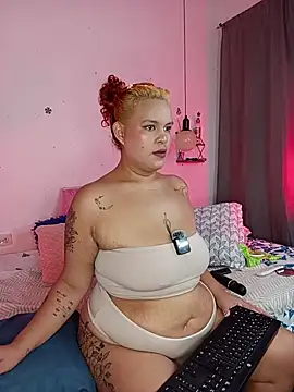 Snapshot of moni_bbw chatting on June 25, 2026, 3:38 pm moni bbw online show from June 25, 2026, 3:38 pm
