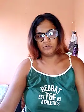 indianstrawberrylips4u online show from April 18, 2026, 6:06 am