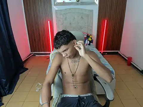 Snapshot of juan_mhata chatting on June 7, 2026, 12:59 am juan mhata online show from June 7, 2026, 12:59 am